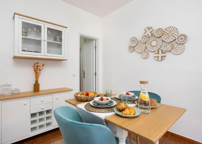 Mare Baixa Oceanside דירה נאזרה